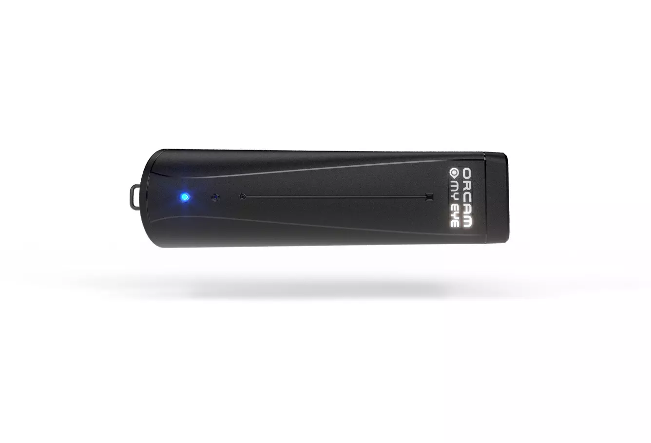 OrCam MyEye giúp Richard độc lập hơn